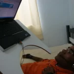 Internet com programa de voz